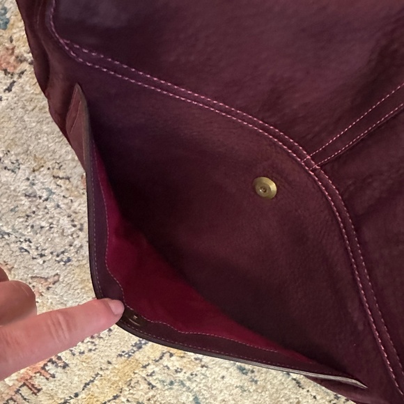 Rare Coach crossbody messenger bag purple nubuck leather w/camel leather strap - Picture 4 of 12